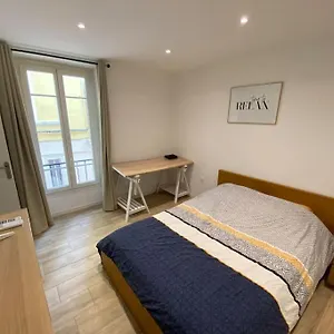 Appartement Le Coeur Du Port De Golfe Juan - Parking - Clim - Wifi, Vallauris
